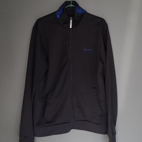 Bench Jacket - Picture 2 of 9